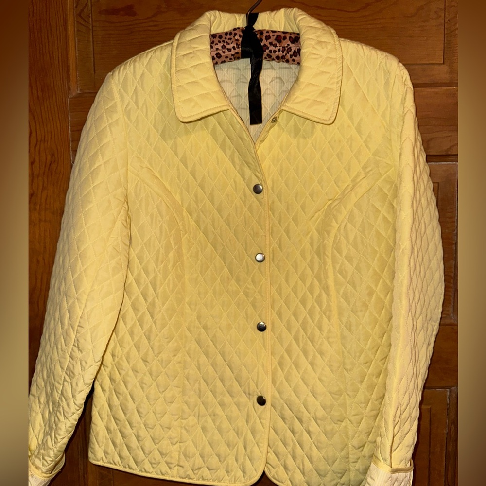 Tara jones size 12 quilted jacket